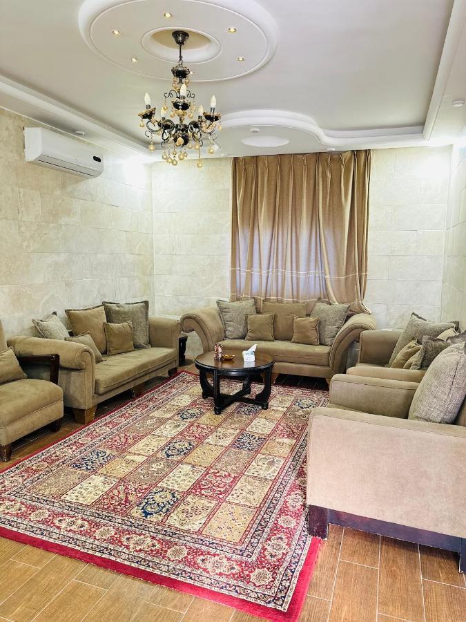 شقق الياسمين 2 Jarash Esterno foto